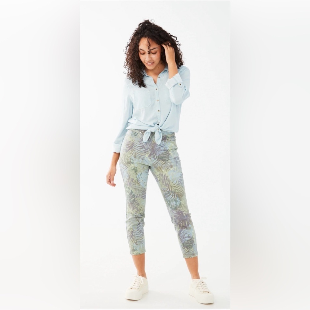 FDJ | Pull On Slim Crop Tropical Denim
